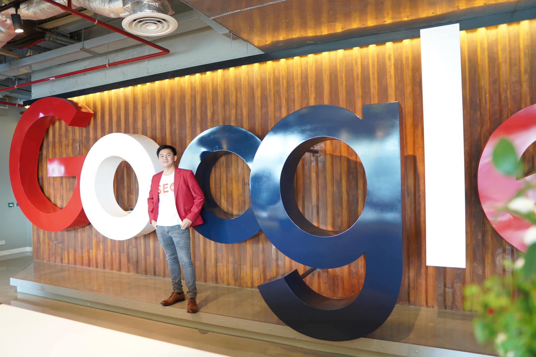 ผลงานครูยูบน Google